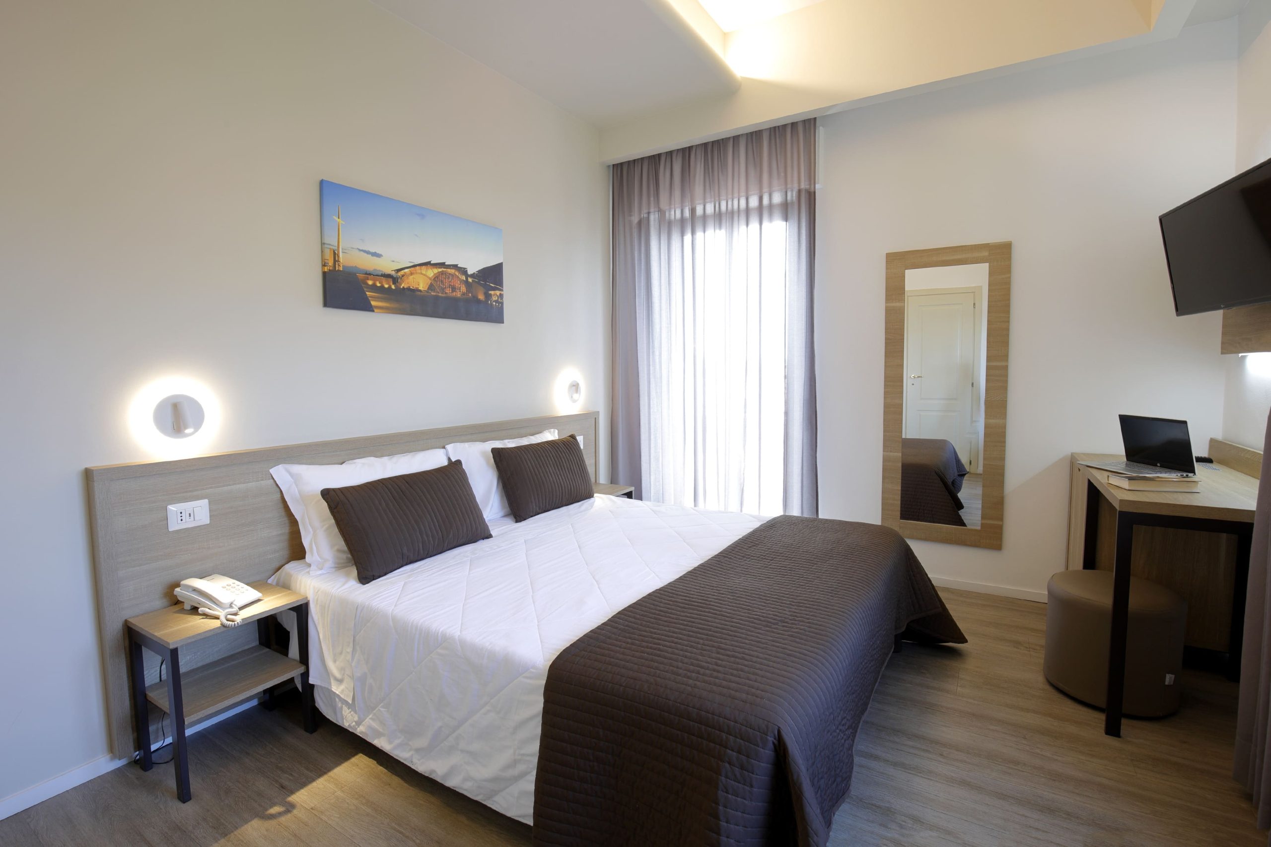 Camera matrimoniale Hotel Sollievo